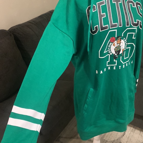 Celtics pullover - Picture 5 of 9